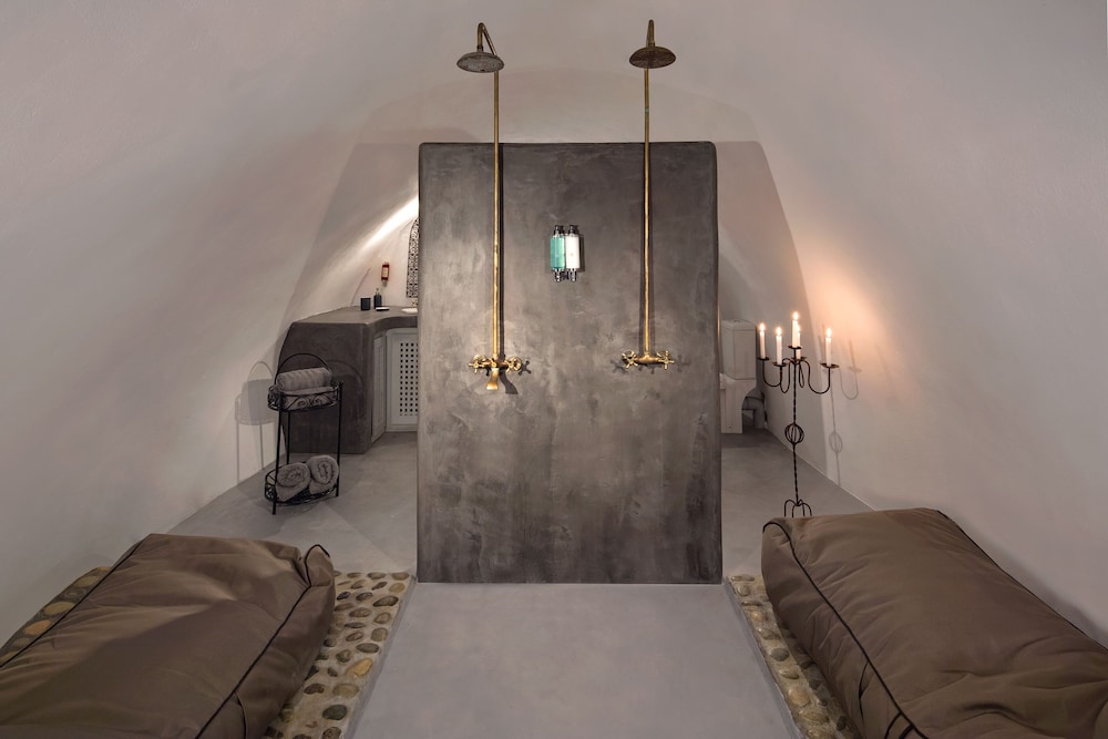 Dandy Cave Villa 9/36