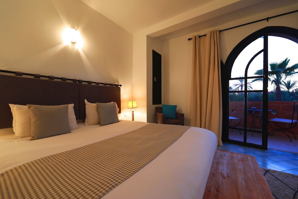 SUPERIOR, DOUBLE BED