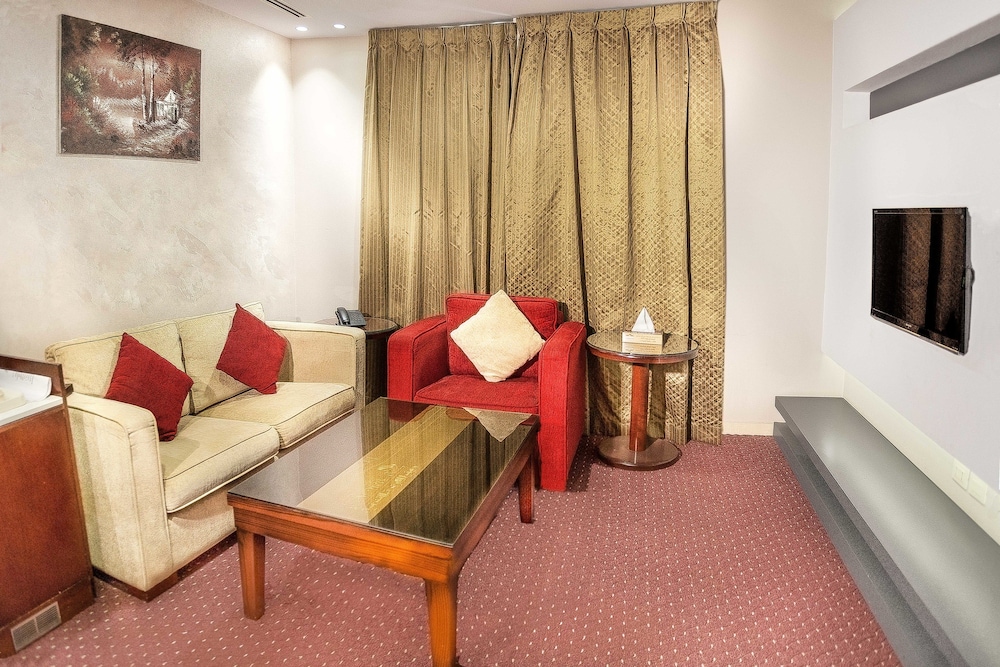 Sofia Suites Hotel 14/17