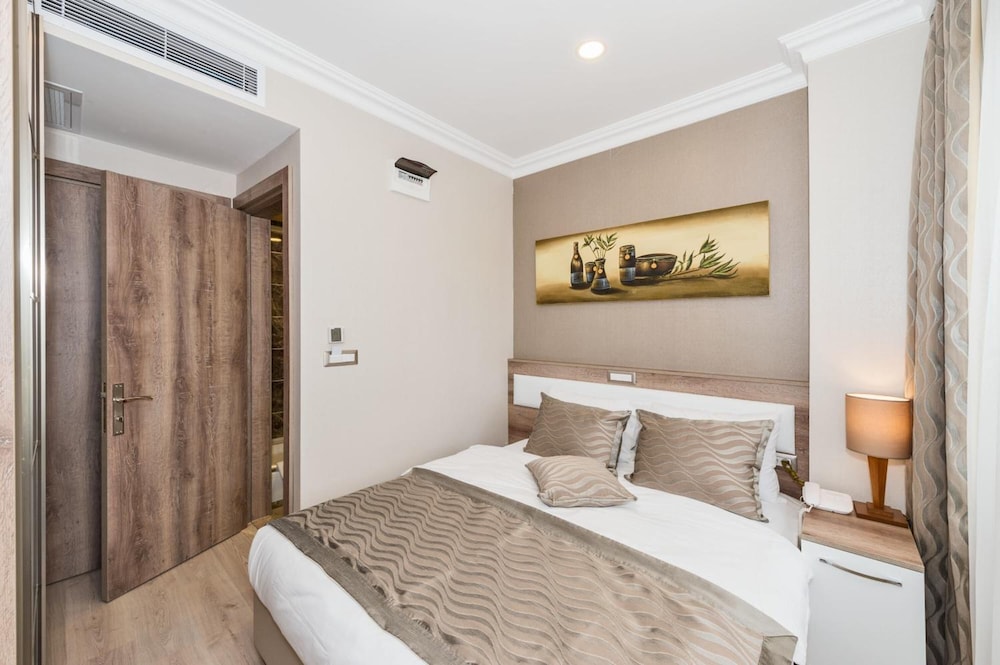 Alphonse Hotel 21/50