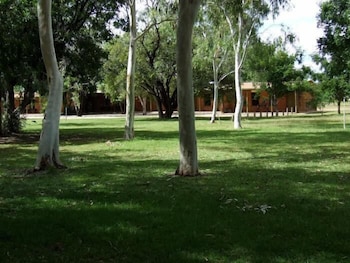 TERRITORY MANOR MOTEL AND CARAVAN PARK 18/26