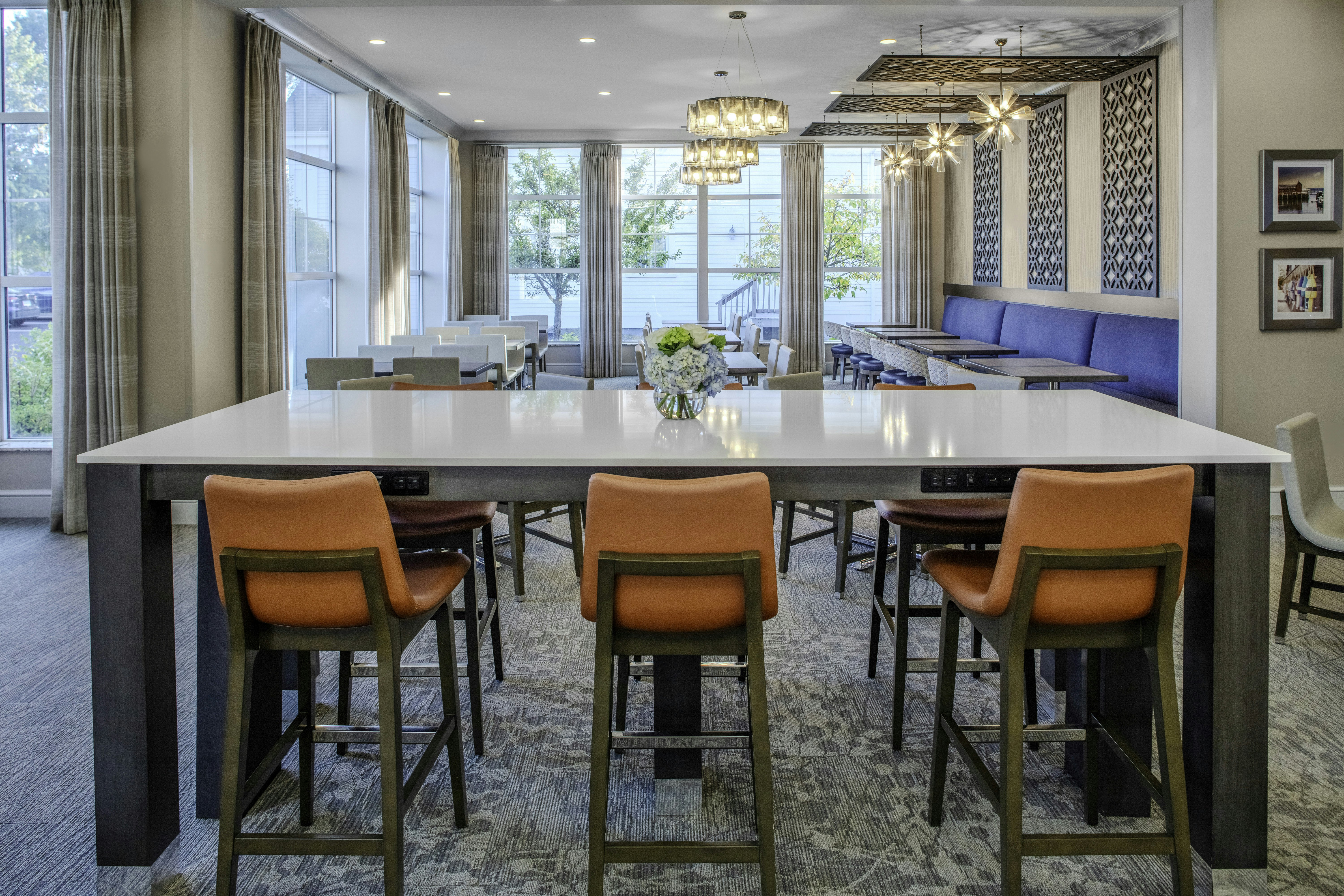 Hilton Garden Inn Freeport Downtown Me 36/62