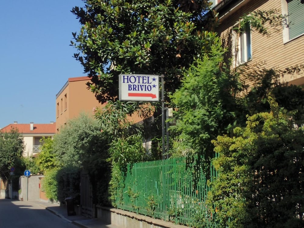 Hotel Brivio 5/39