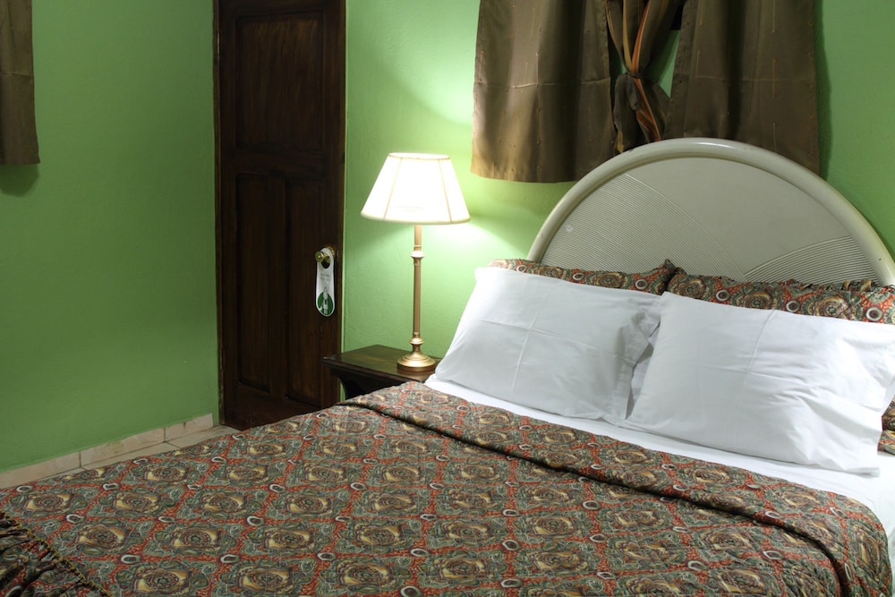 La Maison Hotel 6/52