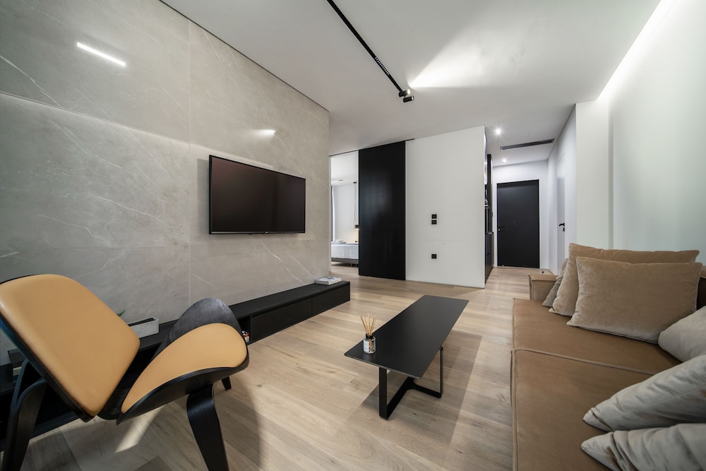 The Duke Boutique Suites 35/50
