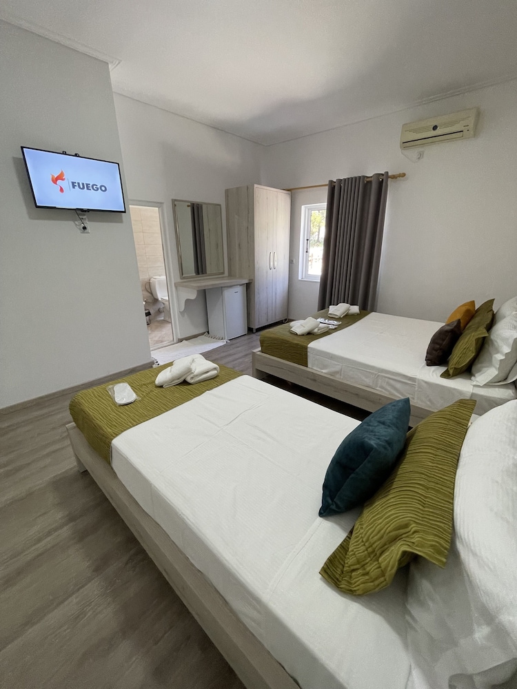 Relax Mea Hotel 24/50