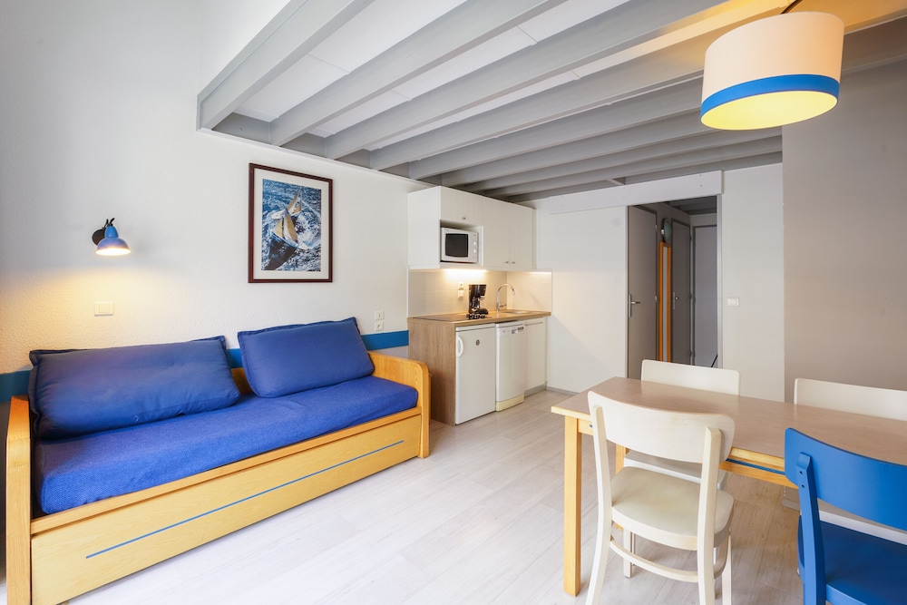PIERRE AND VACANCES RESIDENCE LA CORNICHE DE LA PLAGE 16/49