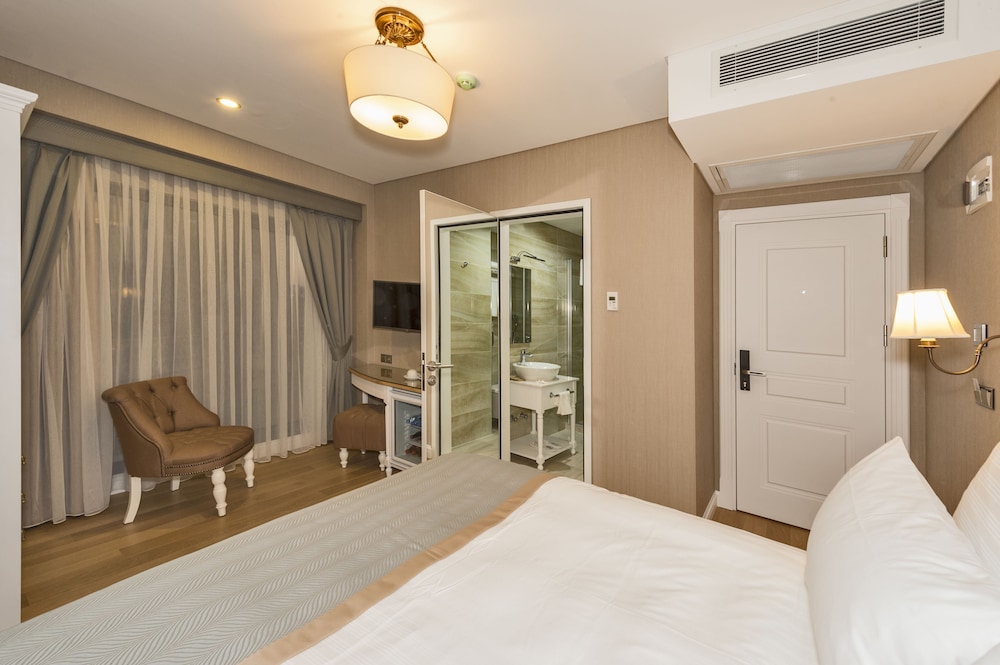 HANNA HOTEL 33/69