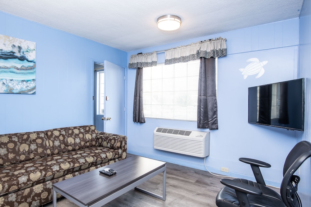 Aqua Breeze Inn 42/55