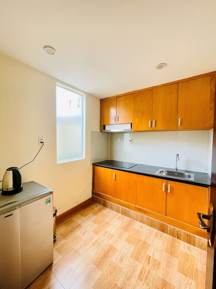 Airstar Hotel & Apartment 9/50