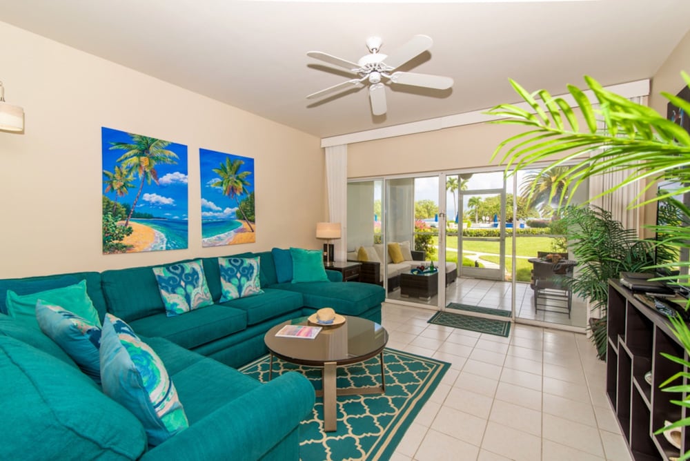 Grandview Condominiums 44/79