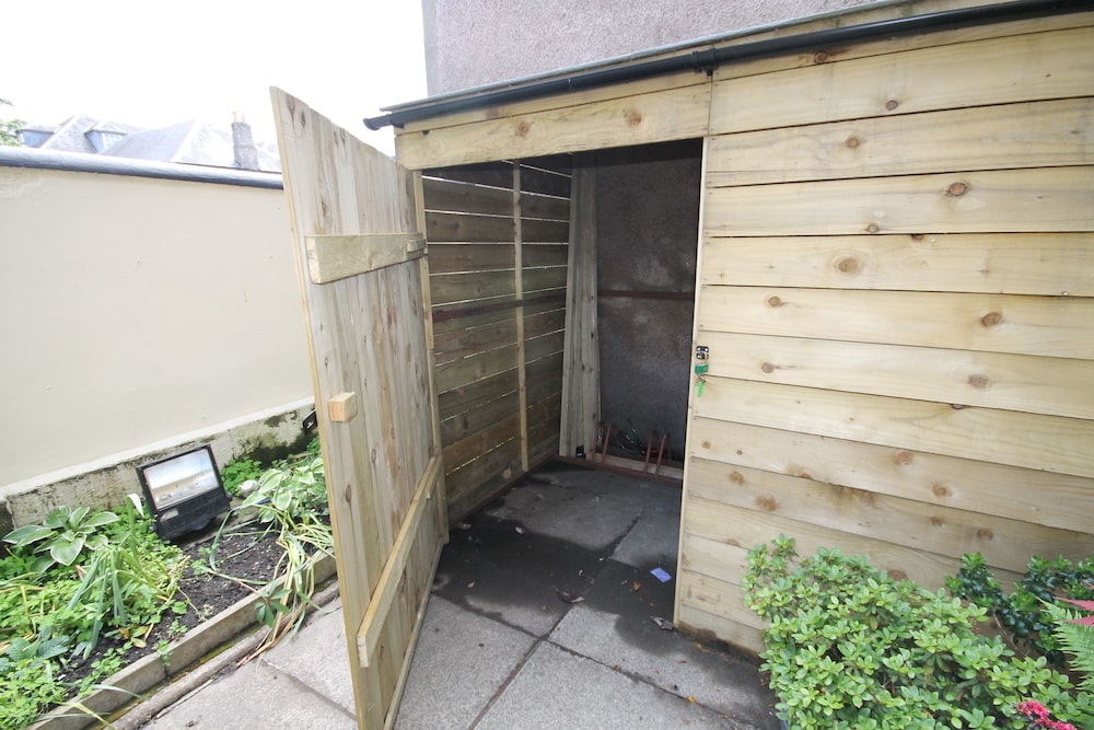 Inglestone House 31/50