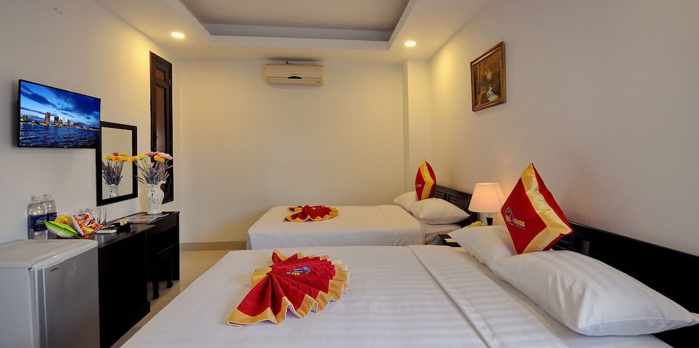 Full House Hotel 46/66