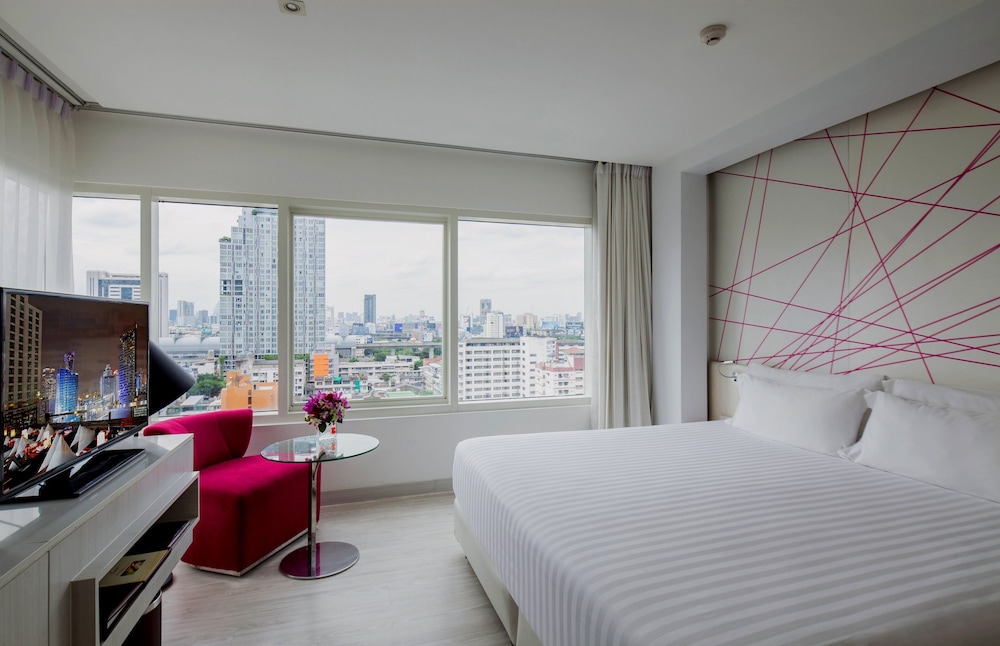 PREMIUM, FAMILY, RESIDENCE, KING BED, BUNK BEDS