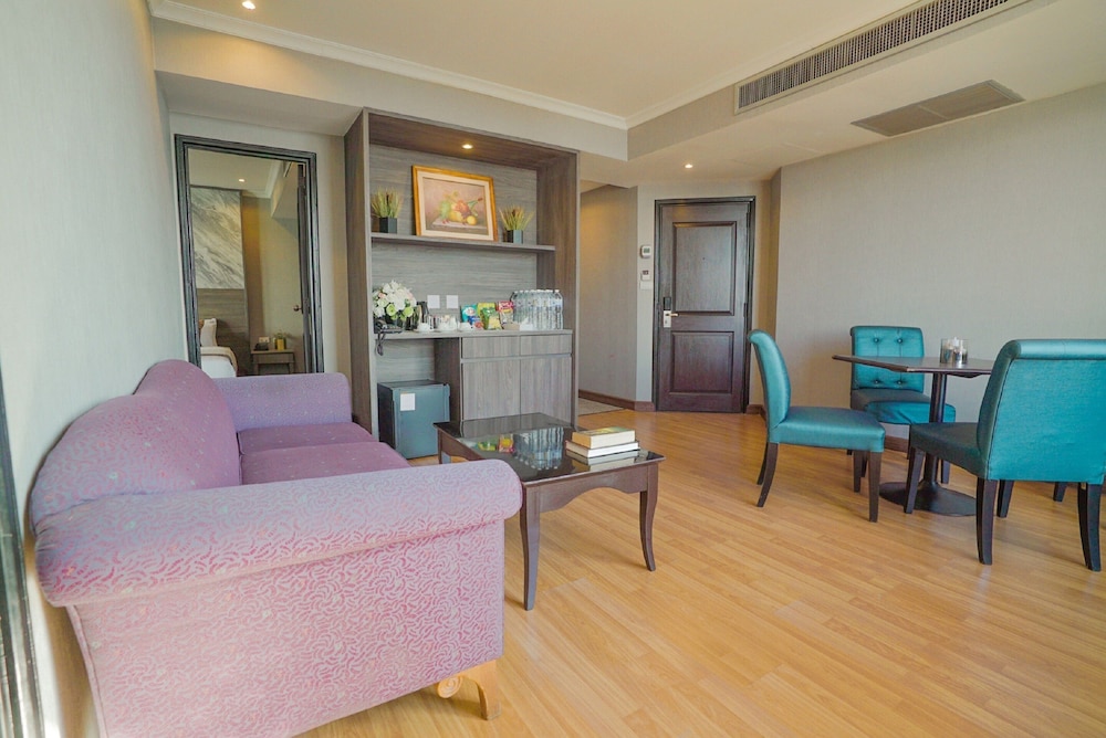 Siam Mandarina Hotel Formerly Grand Inn Come Hotel Suvarnabhumi Airport 55/74