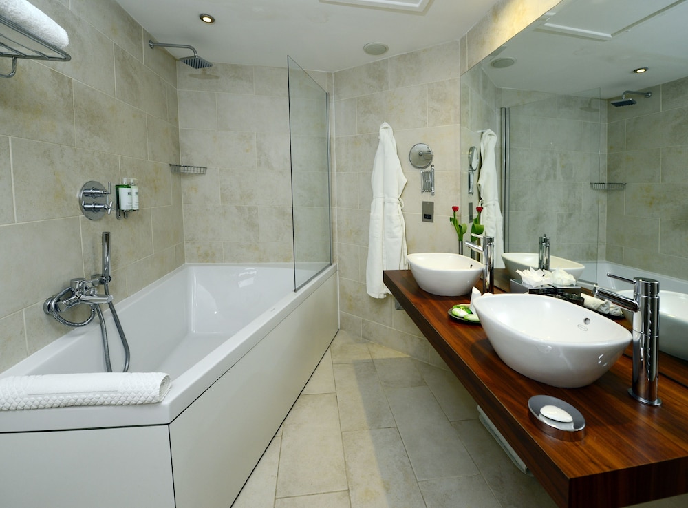 Rocpool Reserve Hotel 52/59