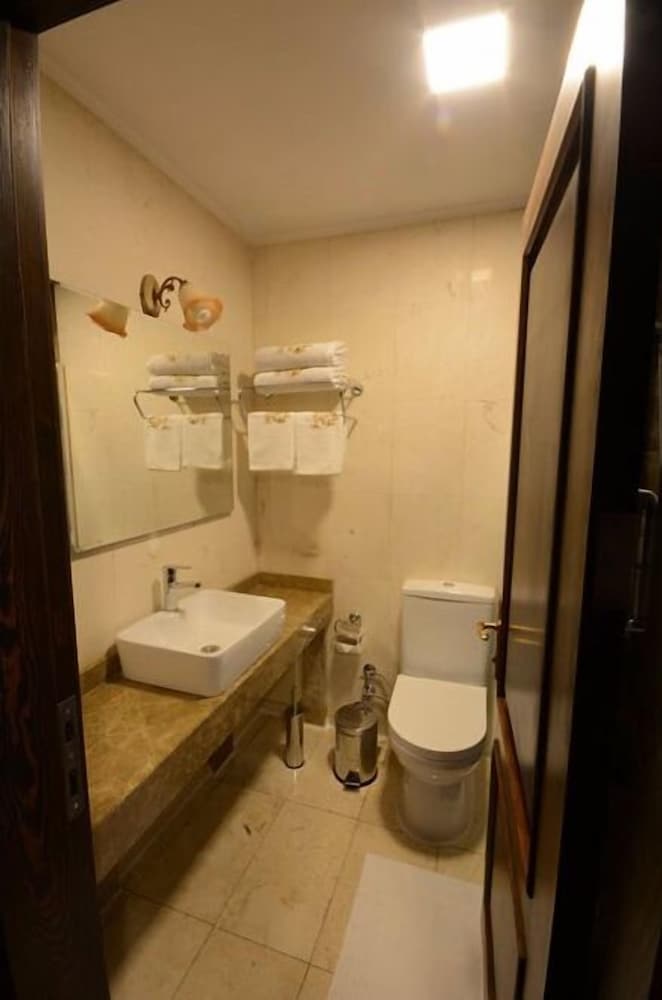 Bursa Grand Family Hotel 49/50