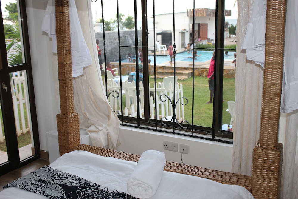 Villa Dahl Beach Resort 19/50