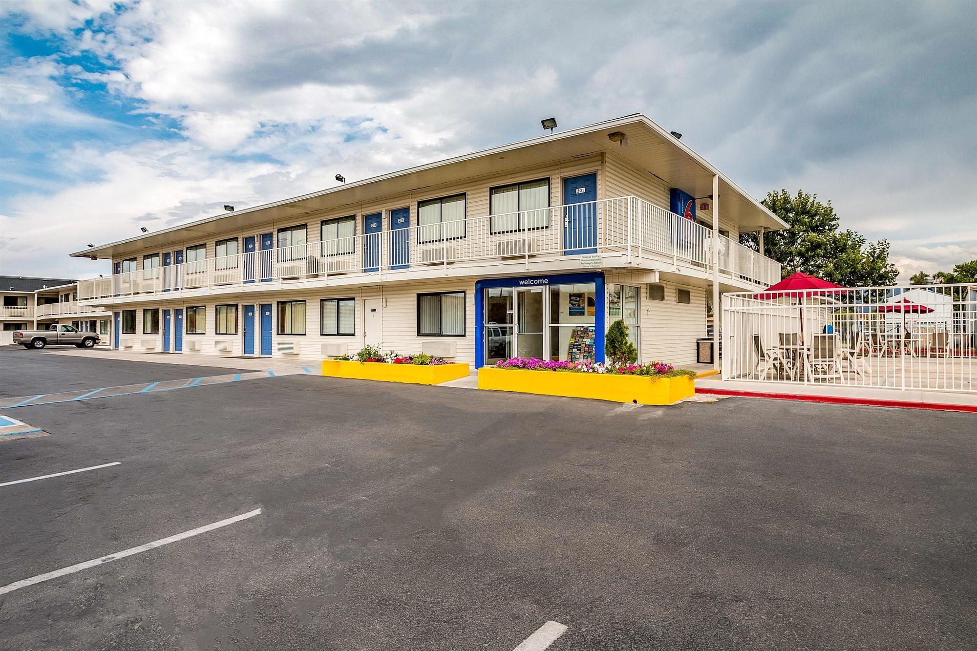 Park Inn by Radisson, Salt Lake City Airport 38/47