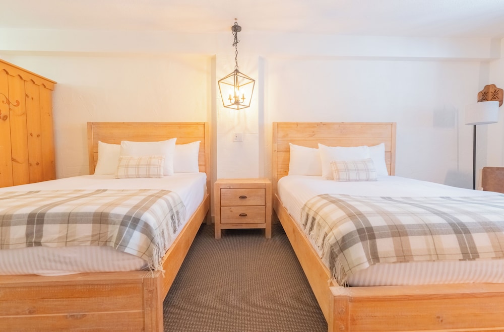 Innsbruck Inn at Stowe 16/50