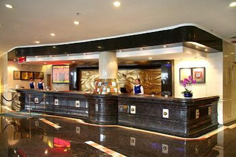 Phoenix Hotel Inner Mongolia 1/15