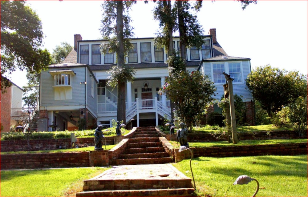 The Burn Bed And Breakfast 5/50