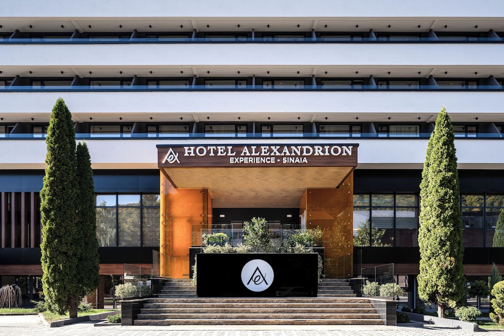 New Montana Hotel 2/50