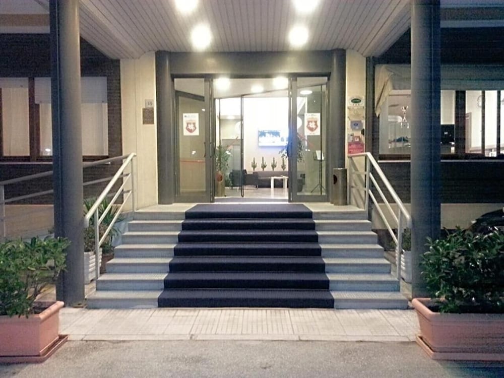 Hotel Touring Falconara Marittima 2/36