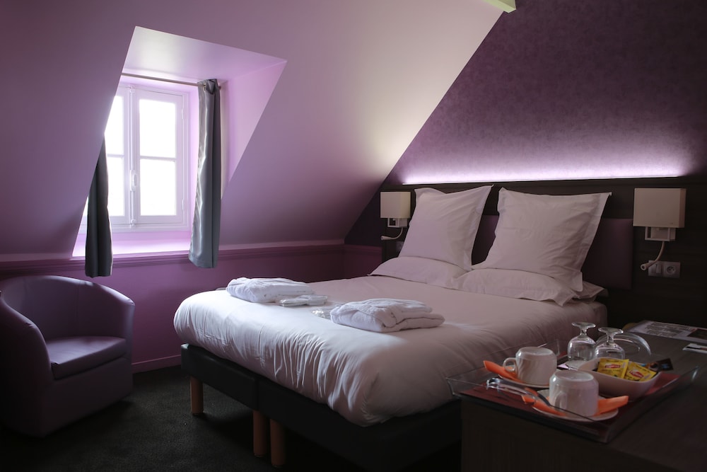 Hotel Poussin 29/58