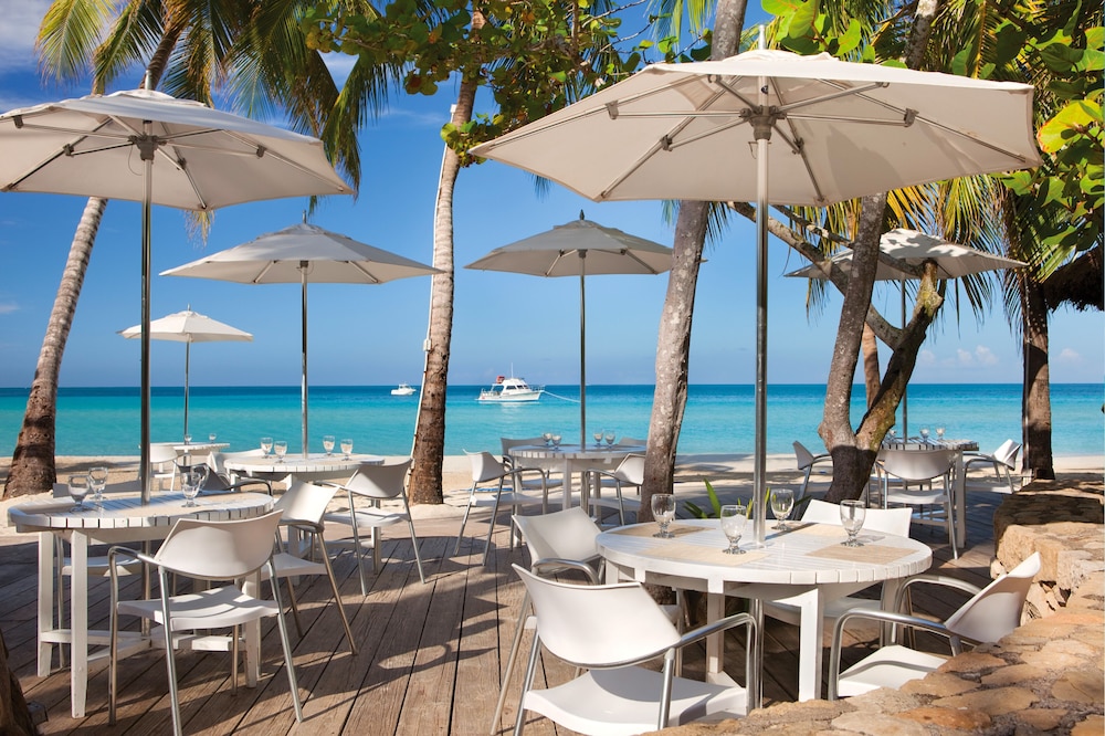 Couples Swept Away - All Inclusive - Couples Only 51/66