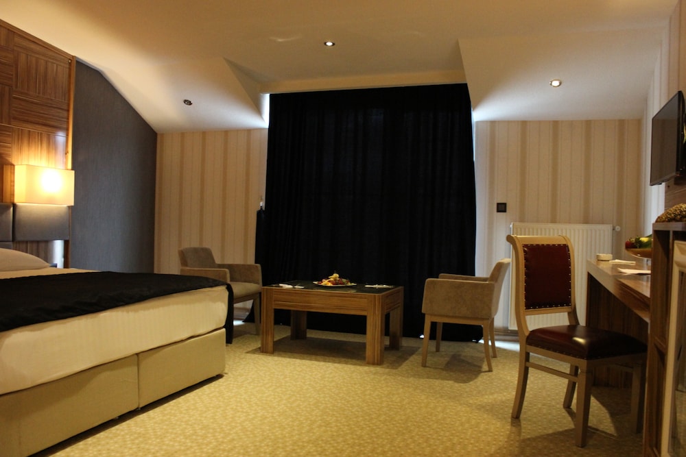Neba Royal Hotel 36/50