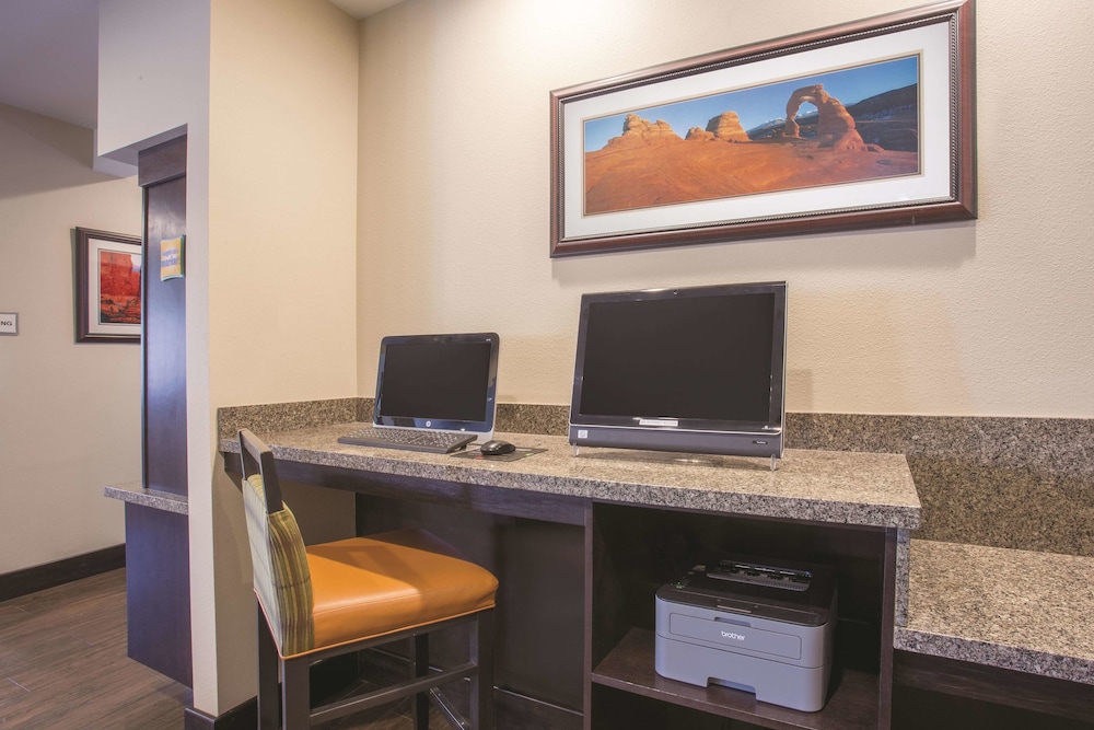 La Quinta Inn Suites Moab 43/48