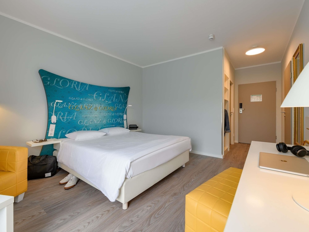 Superior, Double Bed, ibis Styles Regensburg 9/10