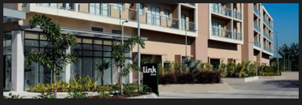 Promenade Link Stay 4/57