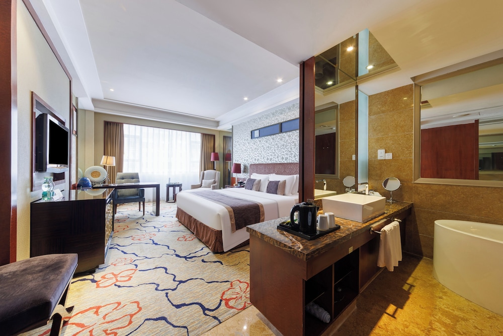 Eurasia International Hotel 8/42