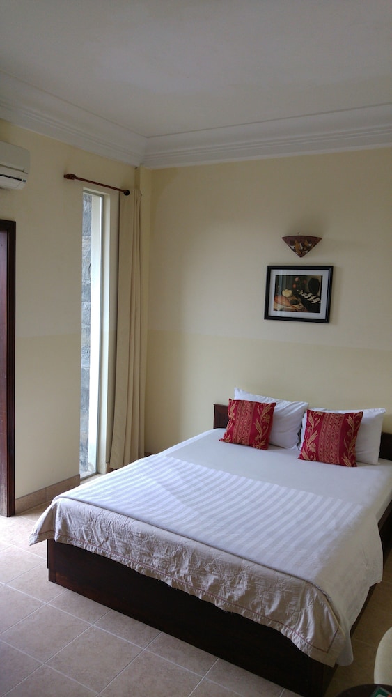 Khach san Minh Chau Hoa Hung 13/50