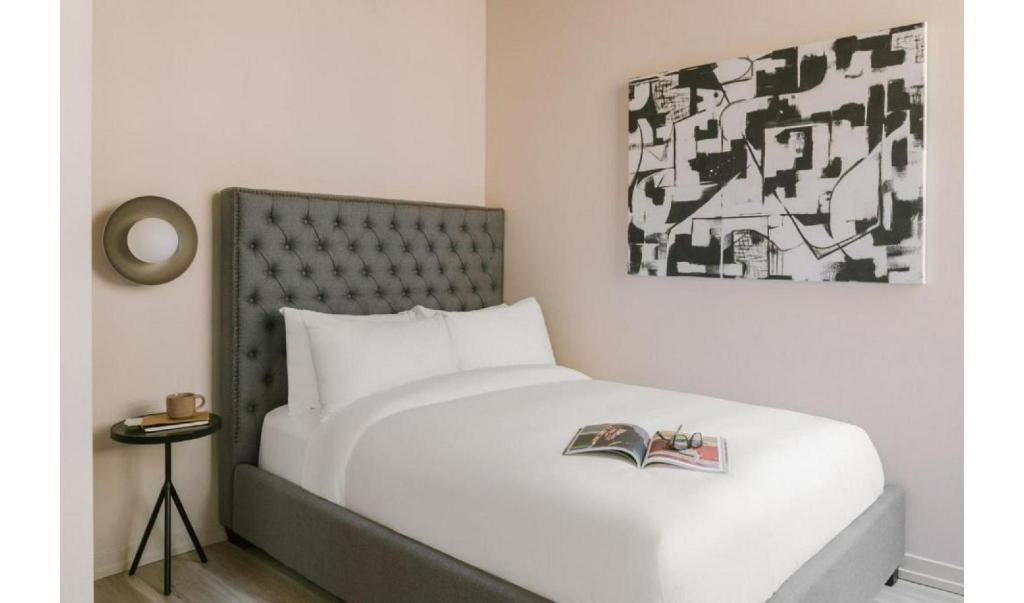 STUDIO, APARTMENT, KING BED