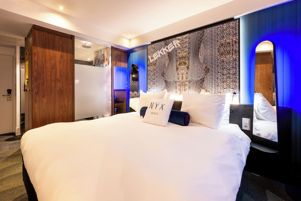 SUPERIOR, DOUBLE BED