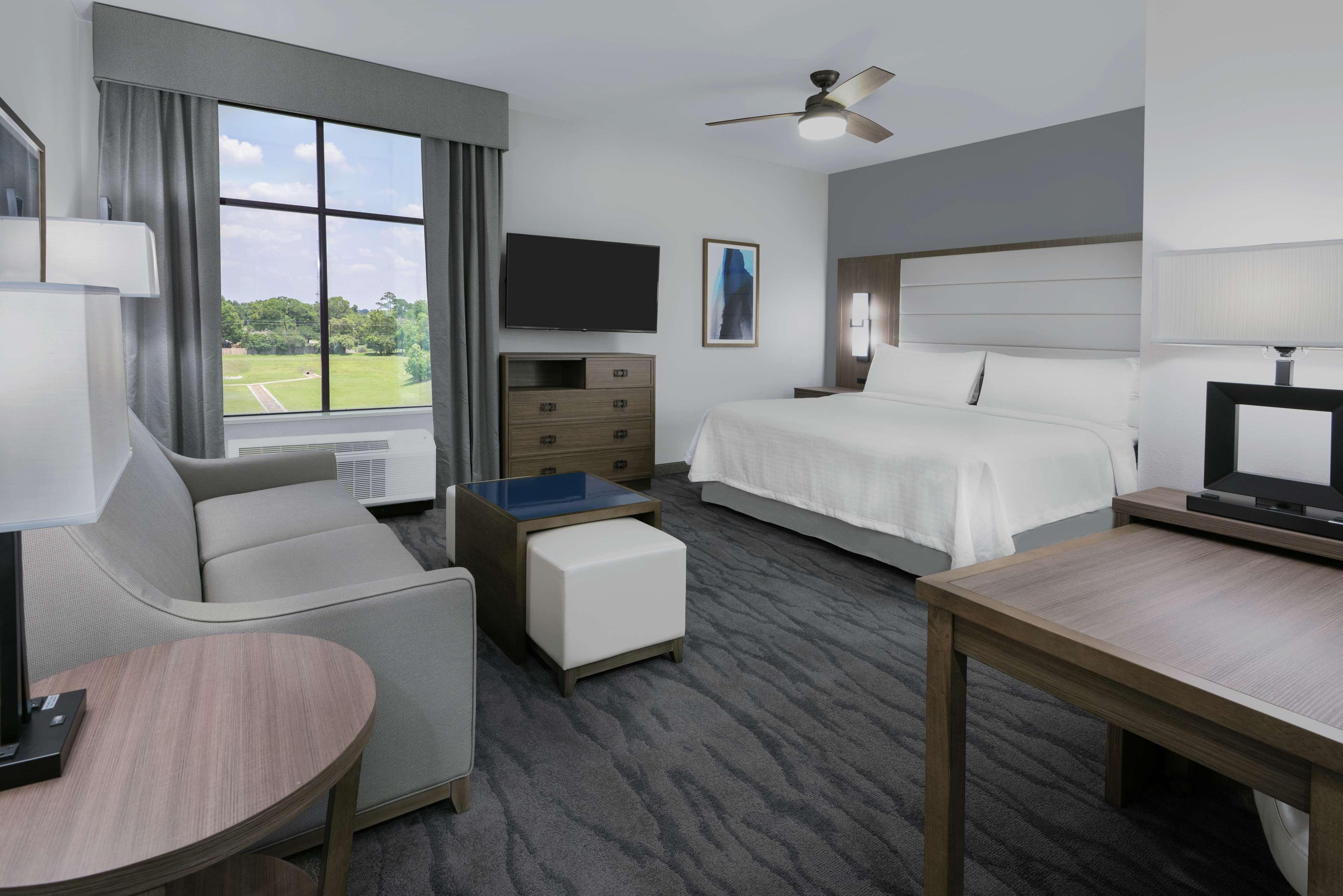STUDIO, SUITE, KING BED, ACCESSIBLE