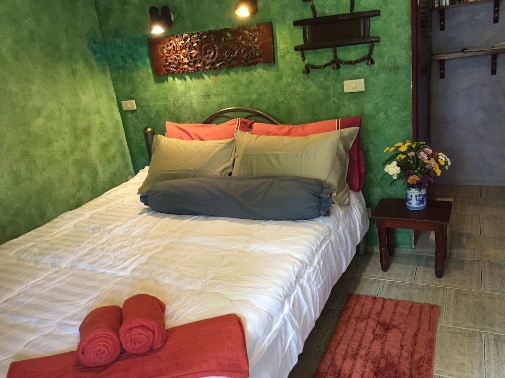 Shanti Lodge Bangkok 17/70