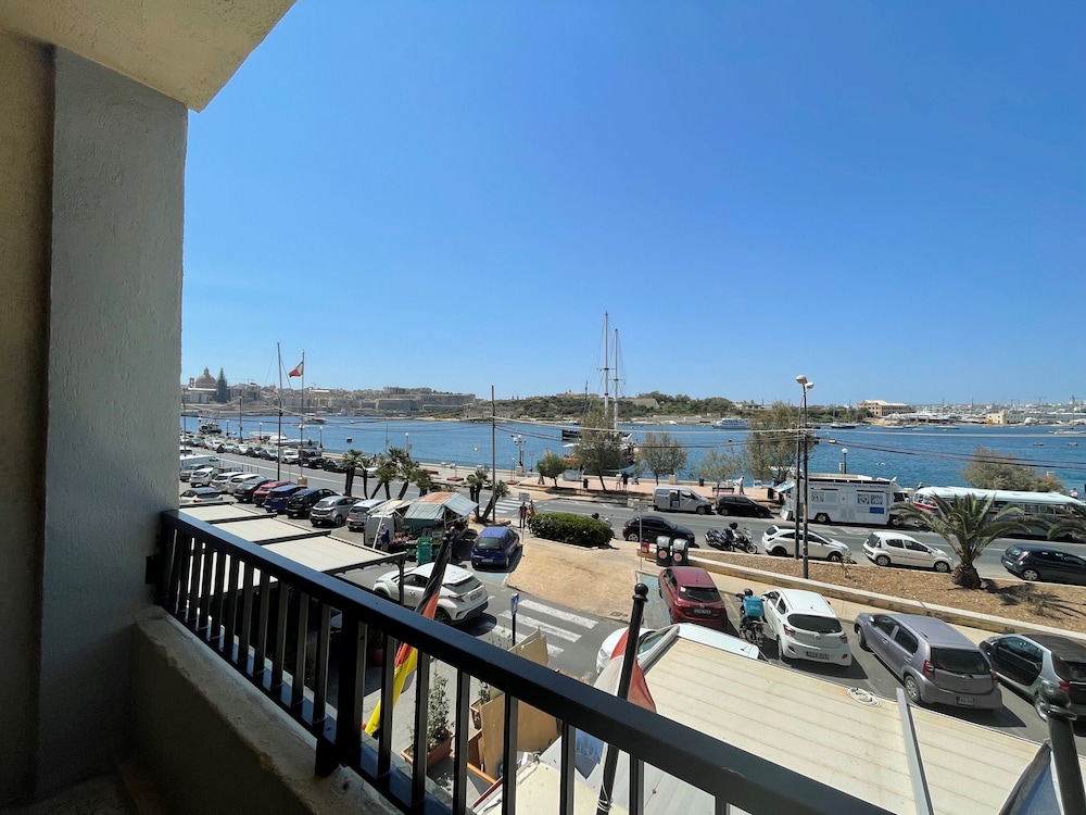 SLIEMA MARINA HOTEL 5/70