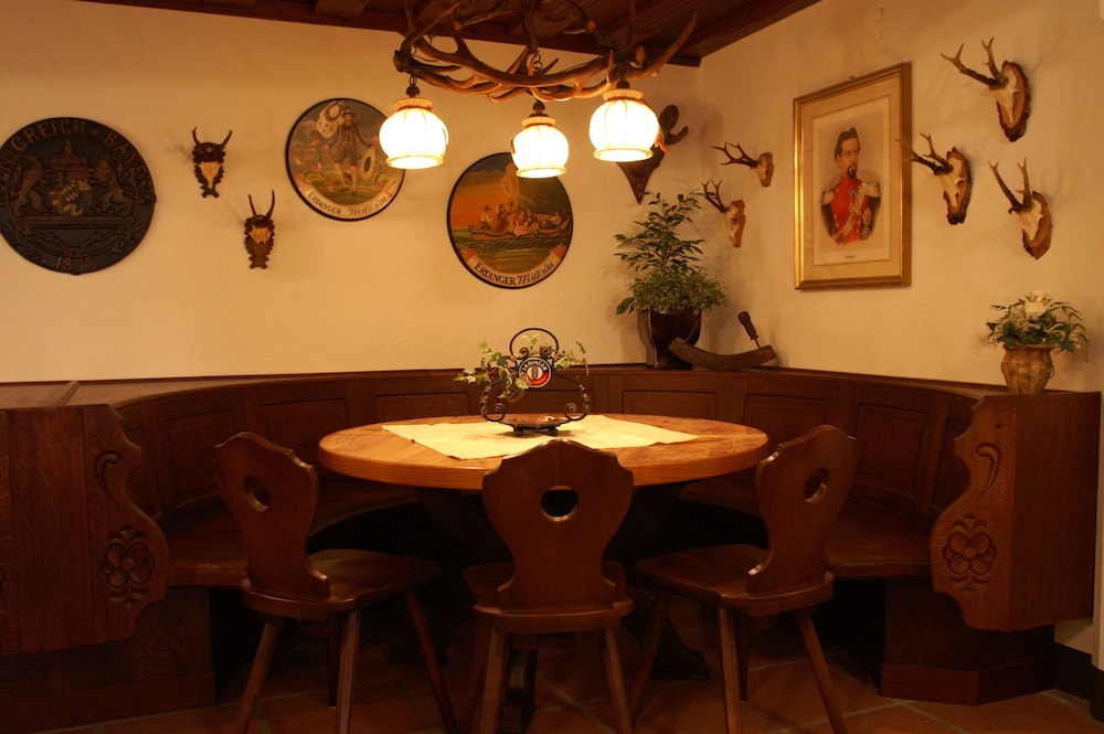 Hotel zum Erdinger Weissbrau 58/67