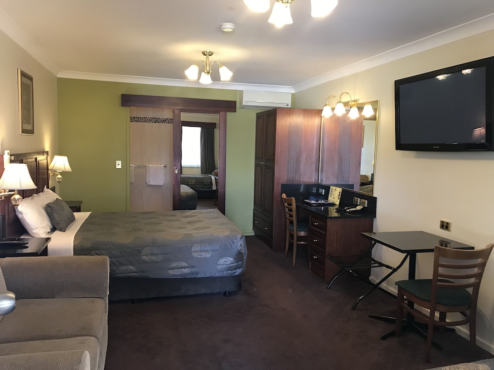Albury Georgian Motel Suites 18/35