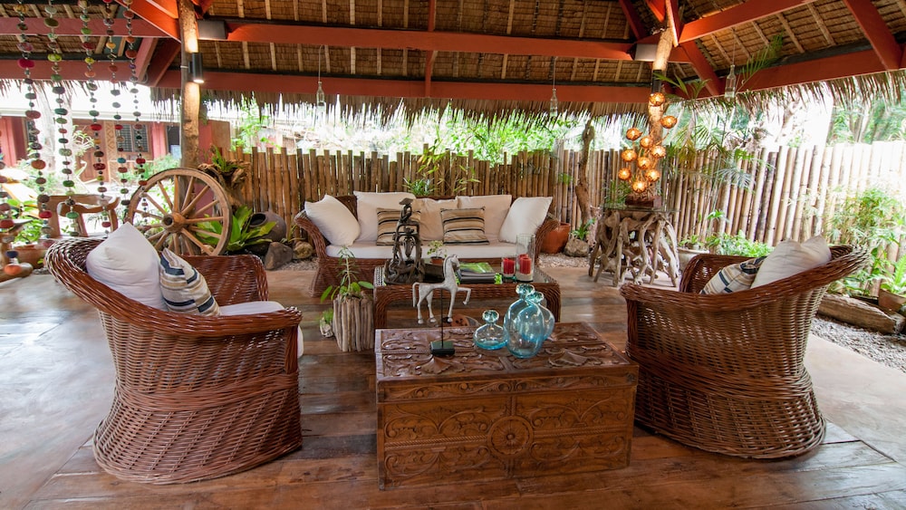 Oasis Resort 41/66