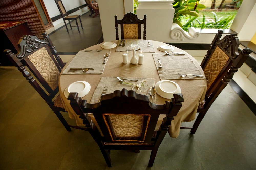 Amritara The Poovath Heritage Fort Kochi 30/50