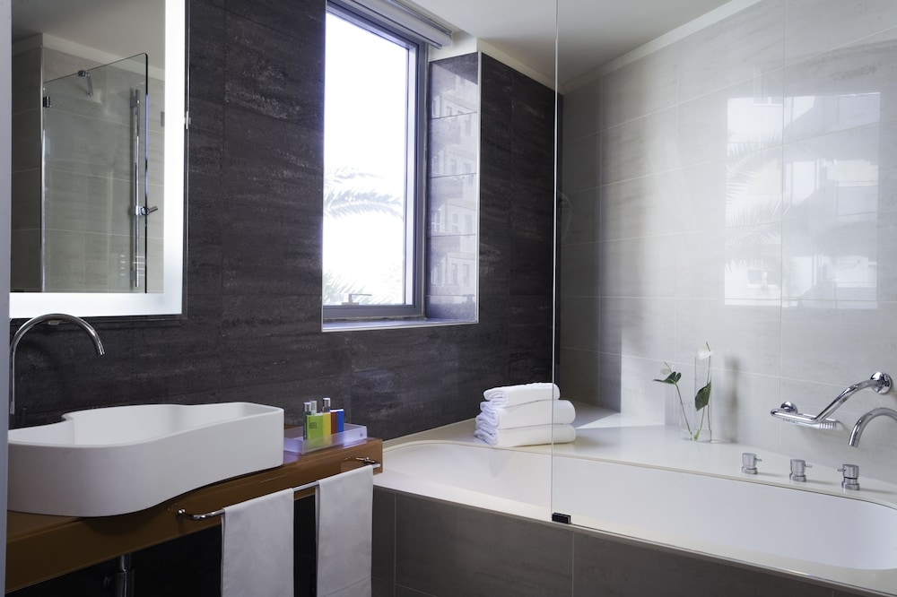 Unahotels T Hotel Cagliari 11/62
