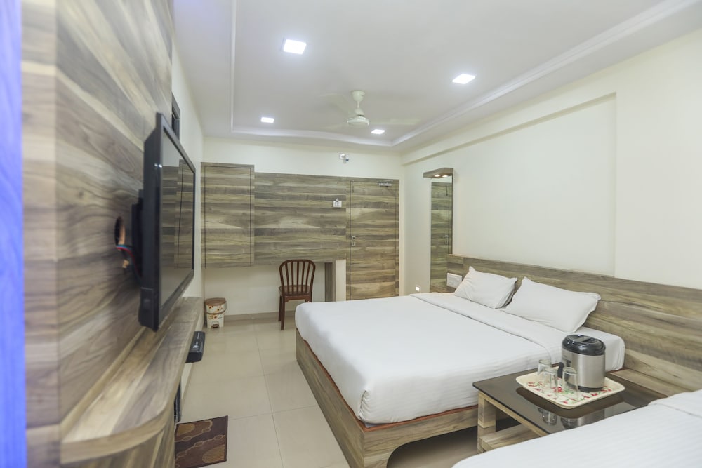 Hotel Midtown Andheri 21/34