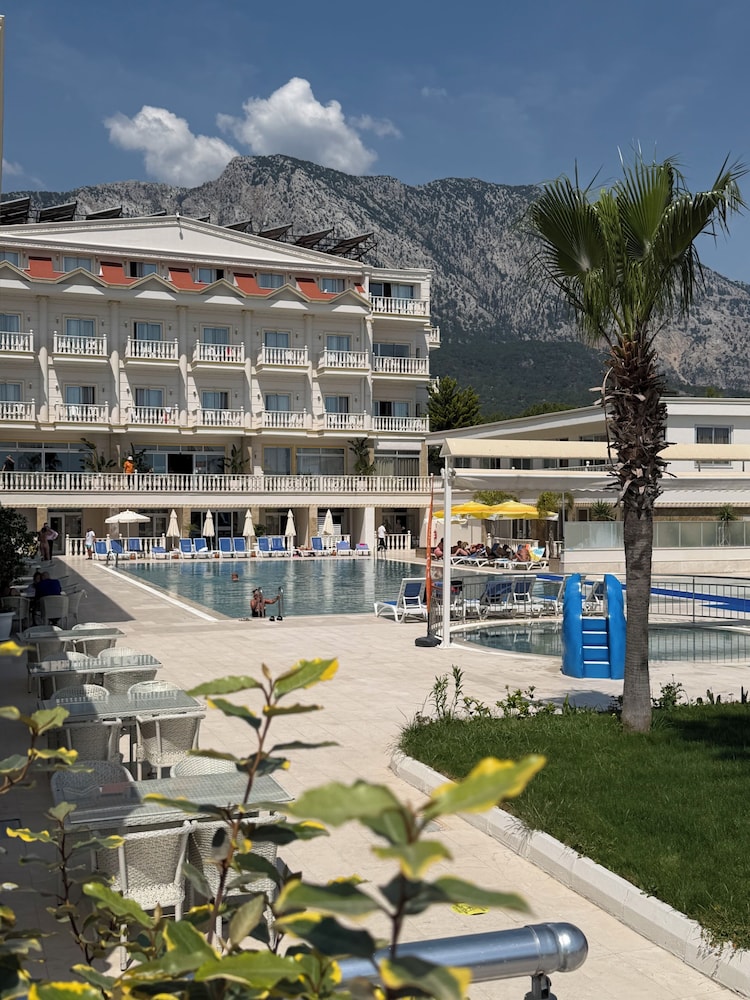 SL La Perla Hotel Kemer 1/50