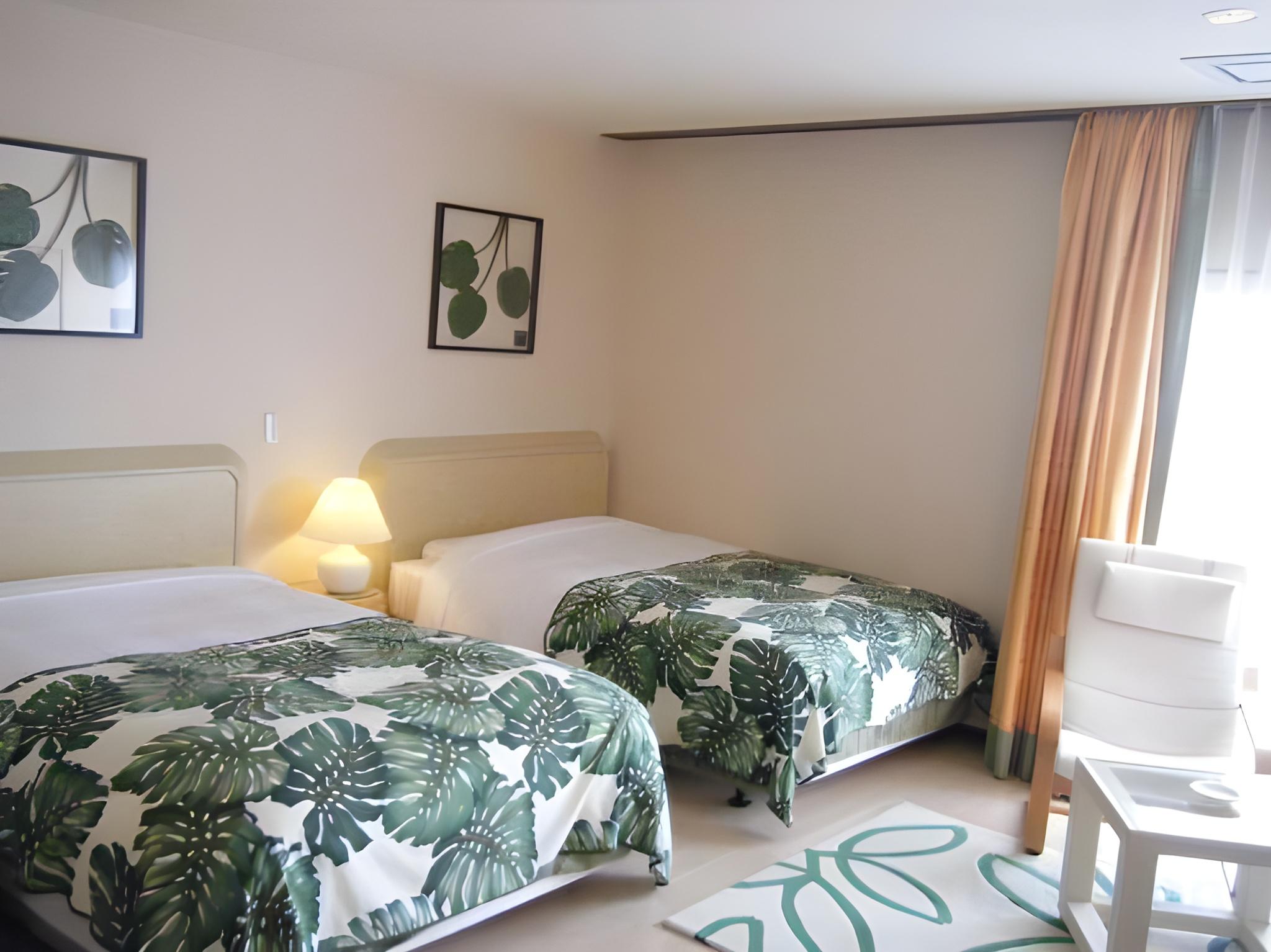 Standard, 2 Double Beds