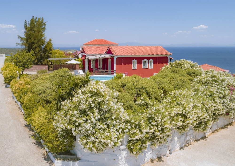 Mouzakis Villas 4/37